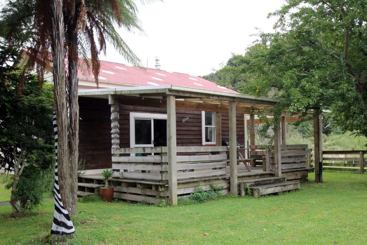 Villa Whanga Bridge House à Whangamomona Extérieur photo